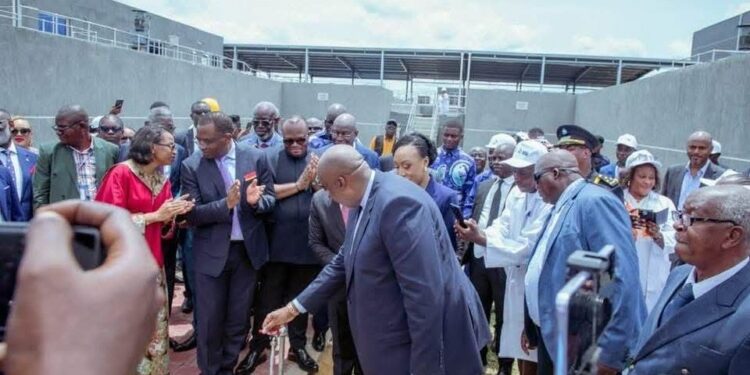 Kinshasa : à Binza Ozone, l’eau reprend ses droits et redessine le quotidien de millions d’habitants