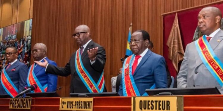 RDC : le Sénat se désolidarise de Bahati Lukwebo et réaffirme son alignement sur la vision de Félix Tshisekedi