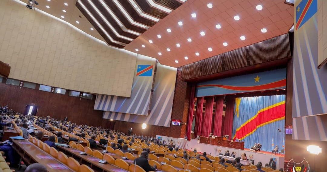 Assemblée Nationale : adoption des accords de paix avec le Rwanda et de partenariat avec les États-Unis