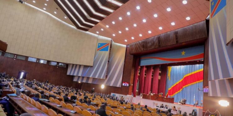 Assemblée Nationale : adoption des accords de paix avec le Rwanda et de partenariat avec les États-Unis