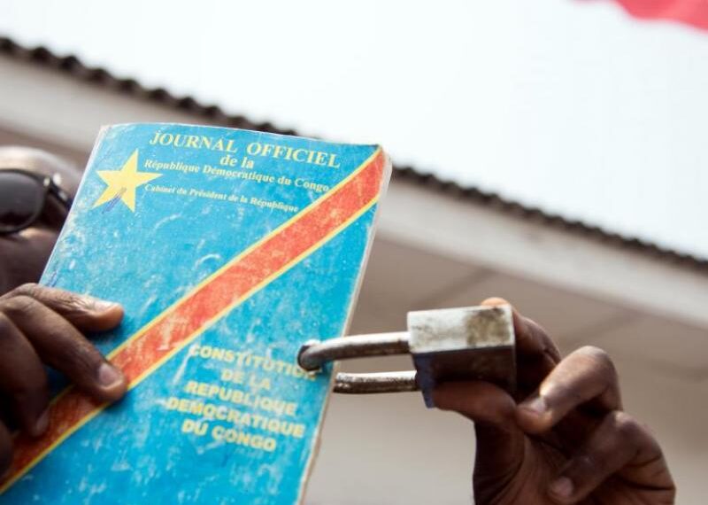 Changement de la Constitution : levée des boucliers, l’Union sacrée lance officiellement les consultations