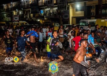 Kinshasa sous la pluie, Kinshasa en feu : la nuit où tout un peuple a retrouvé son rêve