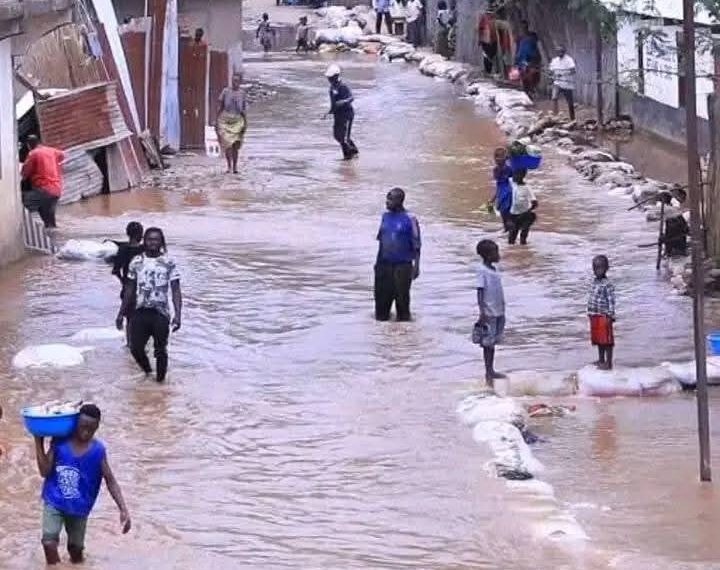 Kinshasa : Ndanu et Salongo sous menace, les premières eaux ravivent le spectre des inondations