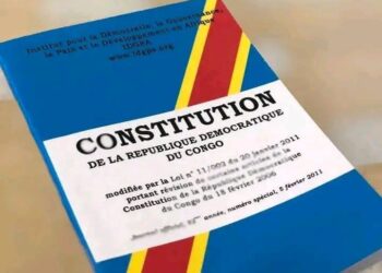 Réforme constitutionnelle : l’Union sacrée temporise, l’opposition hausse le ton