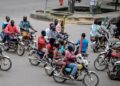 Kinshasa serre la vis sur les “wewa” : nouvelles règles pour une ville plus sûre sur deux roues