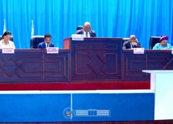 Motion de défiance ajournée : les dessous d’un silence parlementaire
