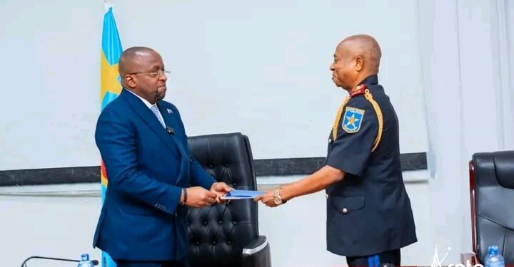 Kinshasa : la sécurité publique retrouve une voix et un numéro.