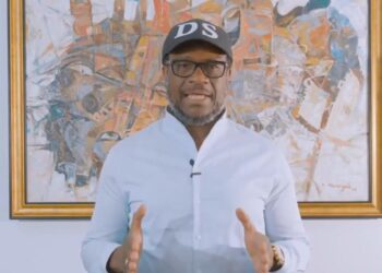 RDC : Delly Sesanga dénonce un « accord obscur » avec Washington sur l’accueil de migrants expulsés