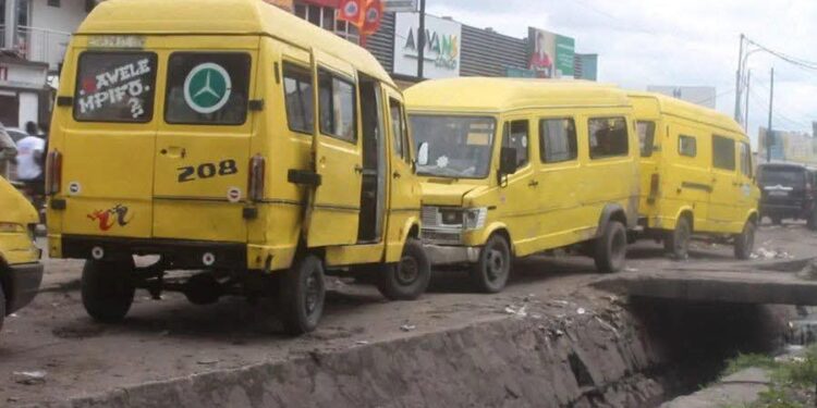 Kinshasa suspend temporairement les contrôles techniques avant le recouvrement forcé
