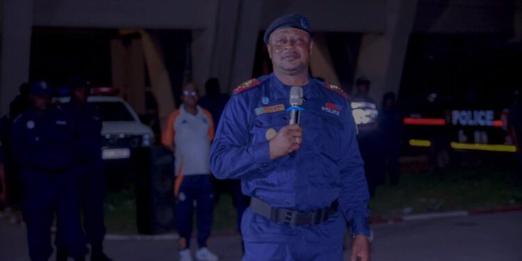 Circulation routière à Kinshasa : le général Israël Kantu sermonne les policiers de roulage