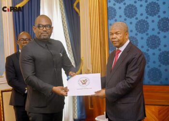 RDC : Tshisekedi relance l’axe Luanda avec un message adressé à João Lourenço