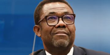 FECOFA : Véron Mosengo élu président