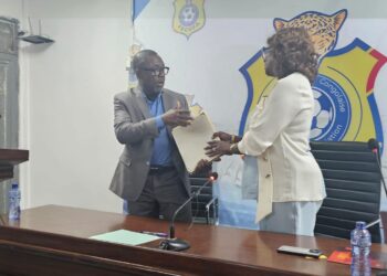 FECOFA : Veron Mosengo ouvre son mandat sur un hommage lors de la remise et reprise