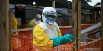 Ebola : un anticorps expérimental américain suscite l’espoir, Kinshasa veut lancer des essais cliniques