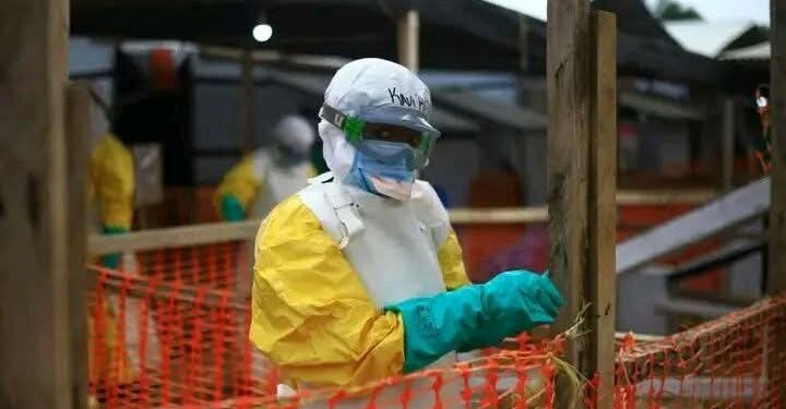 Ebola : un anticorps expérimental américain suscite l’espoir, Kinshasa veut lancer des essais cliniques