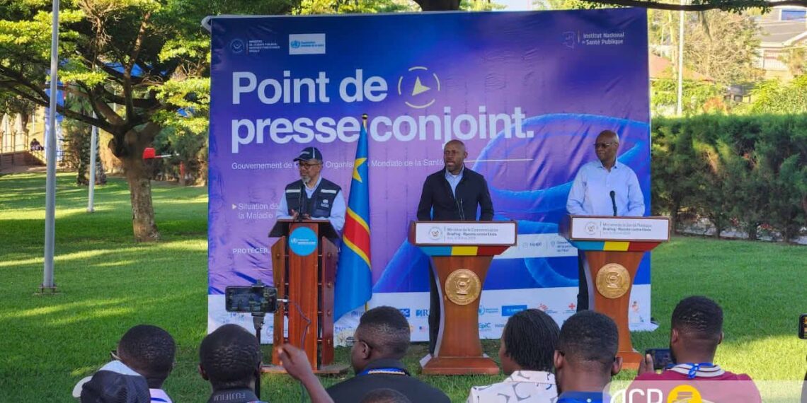 Ebola en RDC : à Bunia, le patron de l’OMS plaide contre la fermeture des frontières