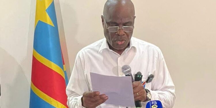 Fayulu sonne la charge contre Tshisekedi : « La ligne rouge, c’est le troisième mandat »