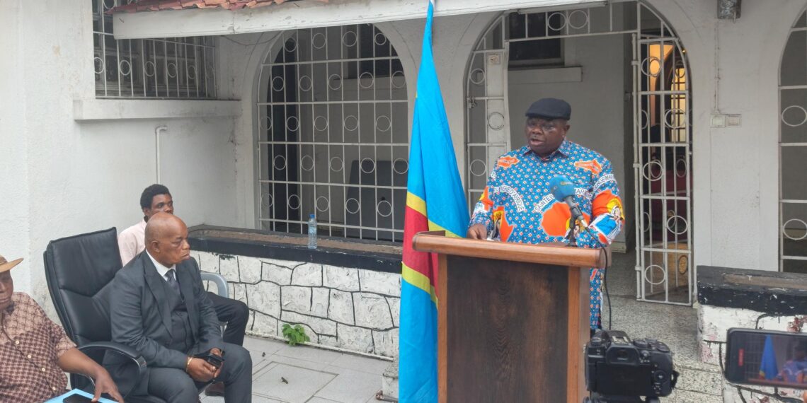 Changement Constitution : pour Lisanga Bonganga Félix Tshisekedi réalise un voeu d&rsquo;Etienne Tshisekedi