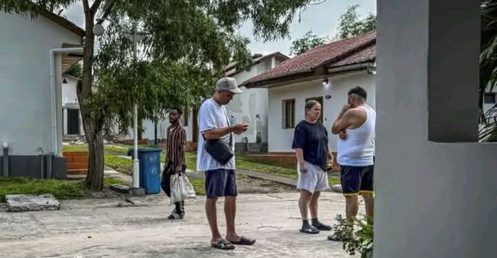 Accueil de Migrants américains : une ressortissante colombienne quitte Kinshasa
