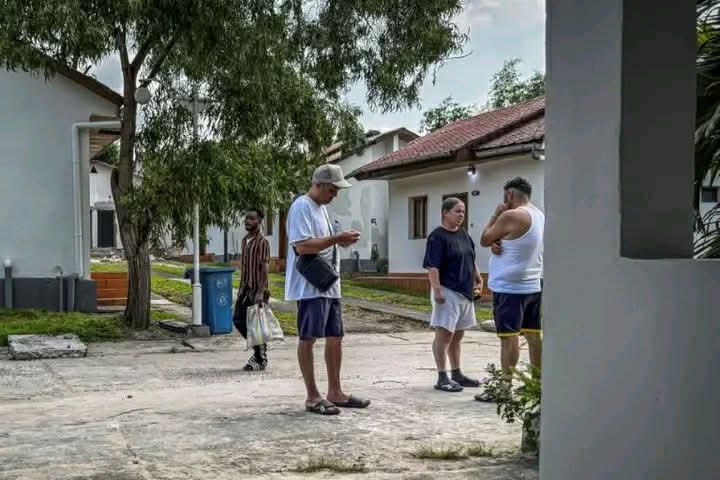 Accueil de Migrants américains : une ressortissante colombienne quitte Kinshasa