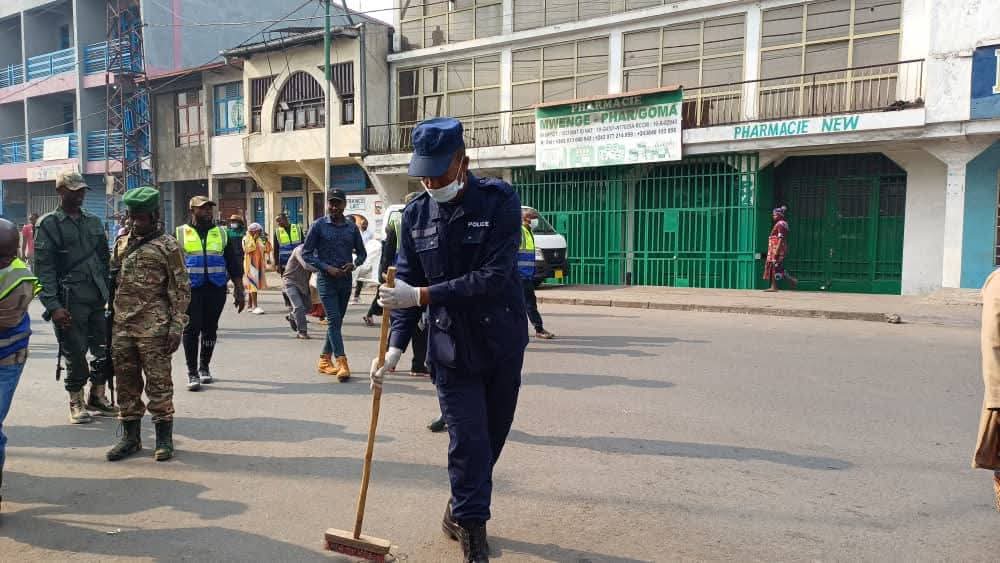 Kinshasa : Éric Tshikuma apporte son soutien à la Task Force pour l&rsquo;assainissement de la capitale