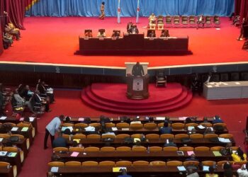 Session extraordinaire : Le  Parlement à l&rsquo;épreuve des urgences nationales