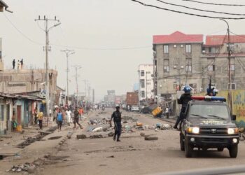 Ebola : le gouvernement interdit les rassemblements dans quatre provinces