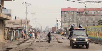 Ebola : le gouvernement interdit les rassemblements dans quatre provinces