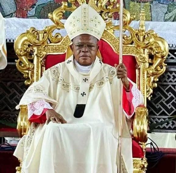 RDC : De Malula à Ambongo, quelle légitimité pour l&rsquo;Église catholique dans un État laïc ?