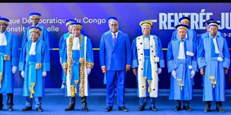 Loi sur le référendum : Tshisekedi choisit l&rsquo;arbitrage de la Cour constitutionnelle avant de trancher