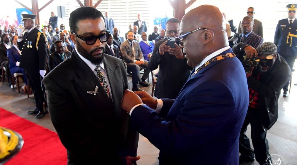« De Bandalungwa aux plus grandes scènes du monde » : Fally Ipupa dédie son honneur à la culture congolaise et à la paix