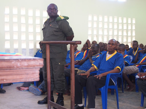 Meurtre des experts de l&rsquo;ONU au Kasaï : la Haute Cour militaire condamne le colonel Mambweni à mort