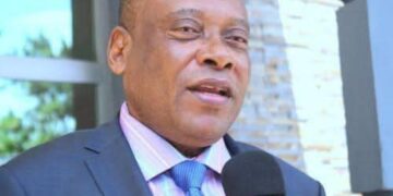 Tribune de Steve Mbikayi « De l’intangibilité de l’article 220 » postulat de l&rsquo;incohérence ou thèse irréfragable