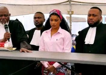 Procès Rebo Tchulo : les relevés téléphoniques de la chanteuse au cœur des débats