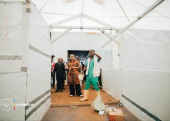 Ebola : Judith Suminwa renforce la riposte en Ituri avec un appui logistique aux équipes sanitaires