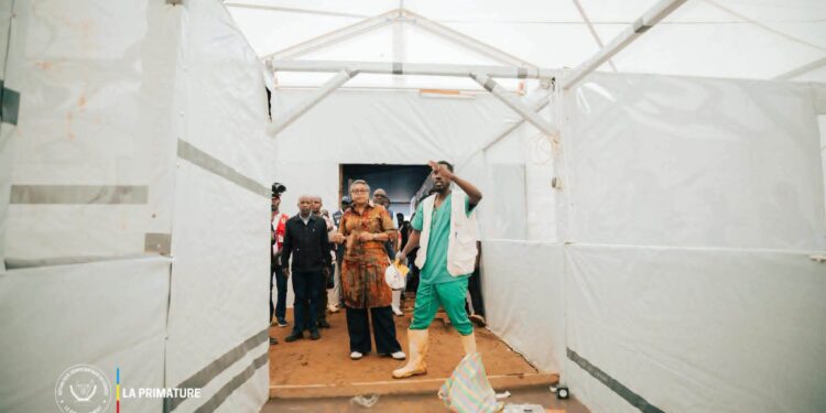 Ebola : Judith Suminwa renforce la riposte en Ituri avec un appui logistique aux équipes sanitaires