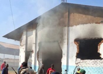 Prison de la Kasapa : un incendie ravive les inquiétudes sur les conditions de détention à Lubumbashi