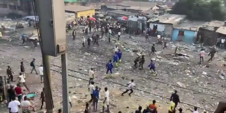 Kinshasa : des Bâtisseurs de la Nation attaqués en pleine mission d’assainissement
