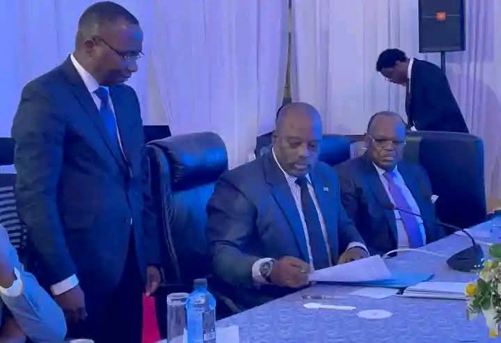 Dialogue national en RDC : le mouvement de Joseph Kabila soutient l&rsquo;initiative, mais fixe ses exigences