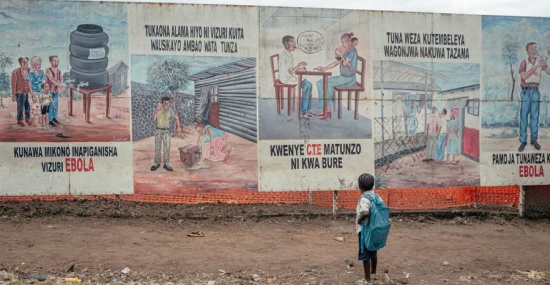 École sous Ebola : le pari à haut risque