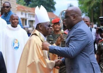 Mbuji-Mayi : Mgr Kasanda transforme l’accueil de Tshisekedi en plaidoyer pour le développement du Grand Kasaï
