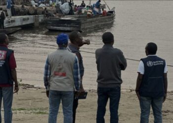 Alerte Ebola à Kinshasa : un bateau en provenance de Kisangani accoste sous haute surveillance à Maluku