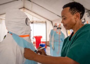 Ebola : la RDC se rapproche du cap des 7000 cas
