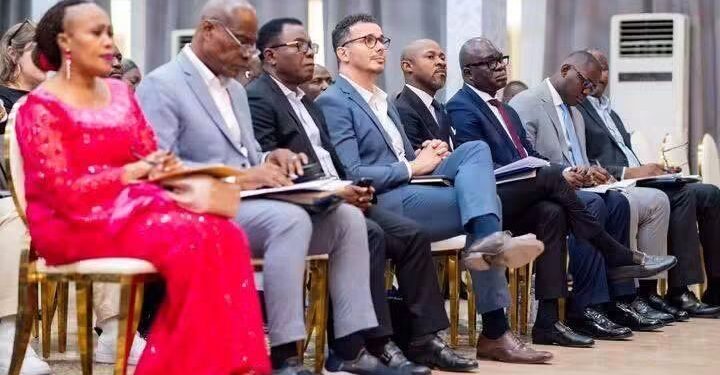 Dialogue national : Muyaya, Fayulu et Mushobekwa confrontent leurs visions à la CENCO