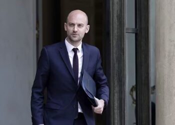 RDC : Jean-Noël Barrot à Bunia, une visite entre diplomatie, humanitaire et riposte contre Ebola