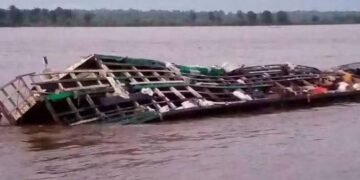 Kinshasa : une barge du Global Express coule, des passagers portés disparus