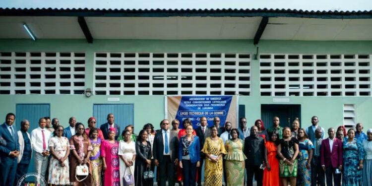 Journée mondiale des enseignants : Raïssa Malu réaffirme l’engagement du gouvernement