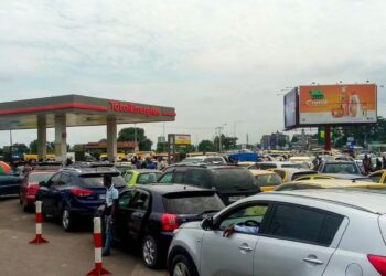 Carburant à Kinshasa : le gouvernement écarte toute pénurie
