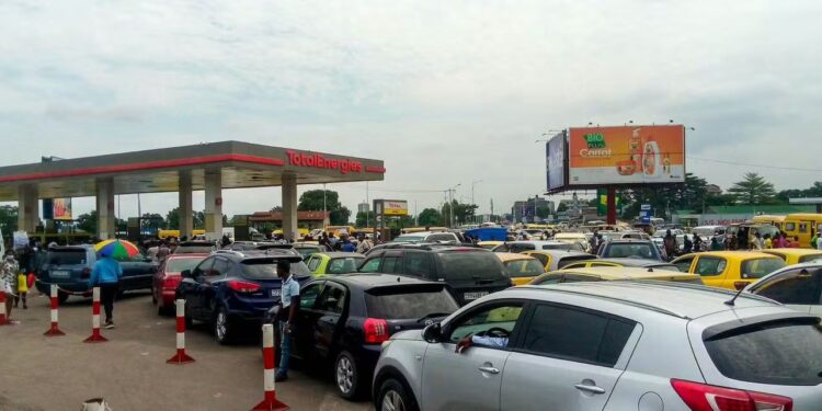 Carburant à Kinshasa : le gouvernement écarte toute pénurie