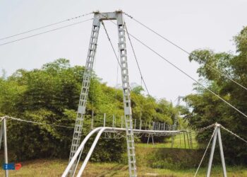 Carburant à Kinshasa : Suminwa mise sur un pipeline et rappelle les transporteurs à l’ordre